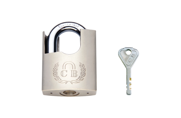 CHROME BRASS PADLOCK WITH SHACKLE PROTECTED/DETACHED Product Image